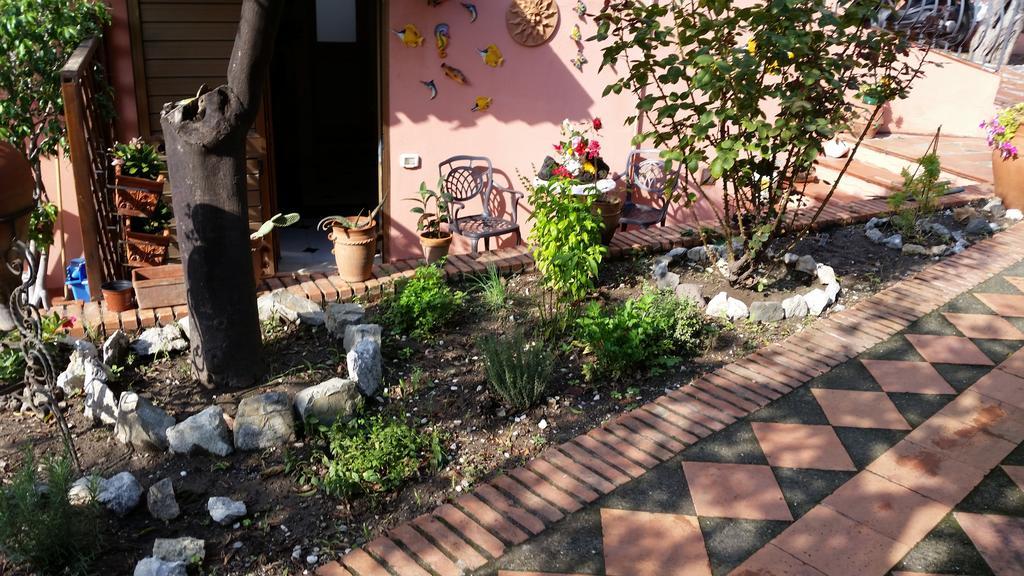 טאורמינה Villa Carmelas מראה חיצוני תמונה