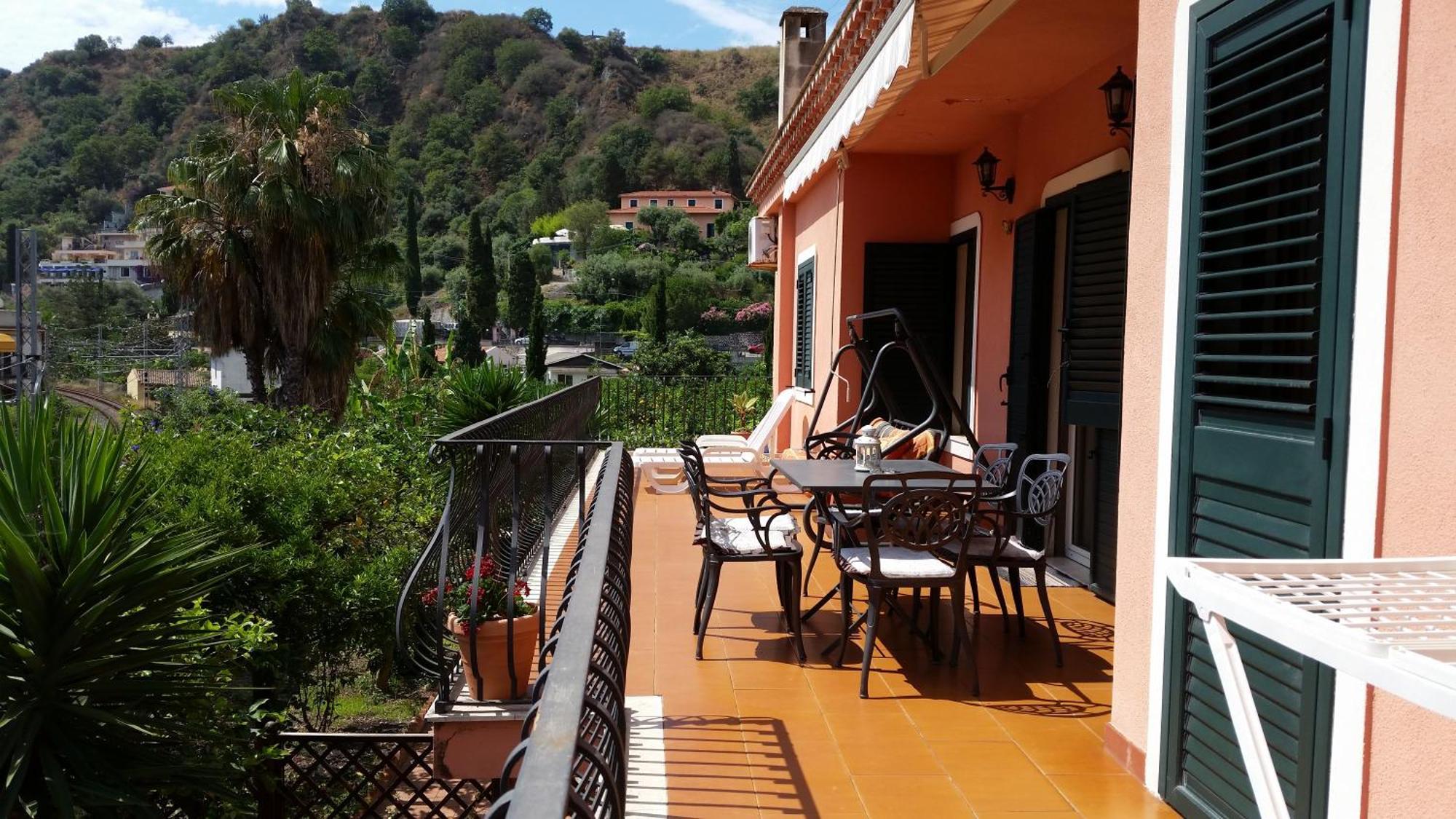 טאורמינה Villa Carmelas מראה חיצוני תמונה