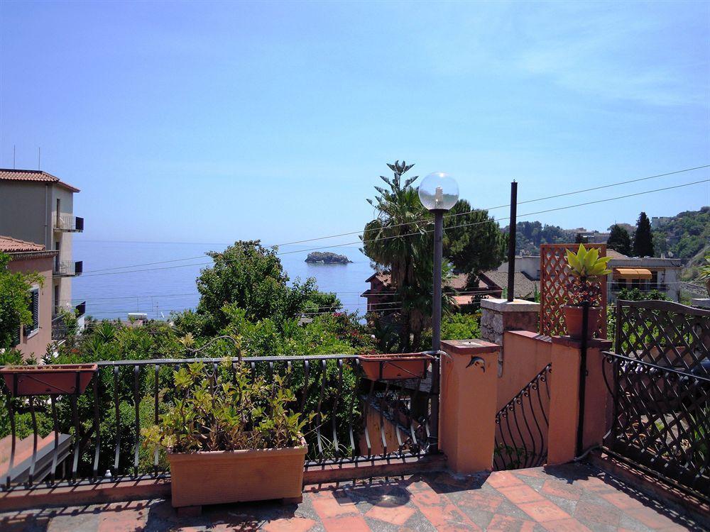 טאורמינה Villa Carmelas מראה חיצוני תמונה