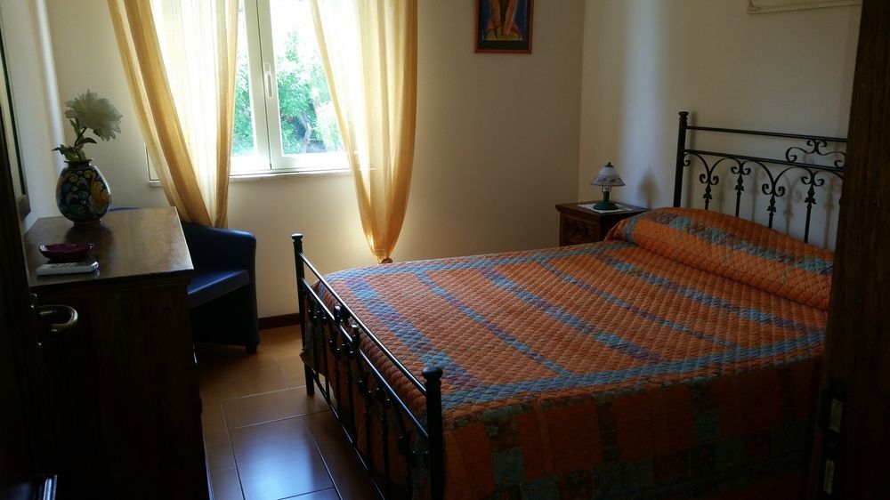 טאורמינה Villa Carmelas מראה חיצוני תמונה